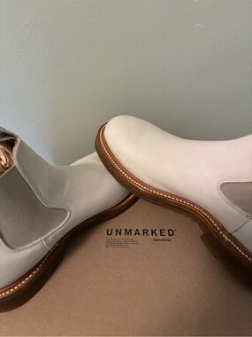 Unmarked handcrafted leather chelsea boots size 11.5